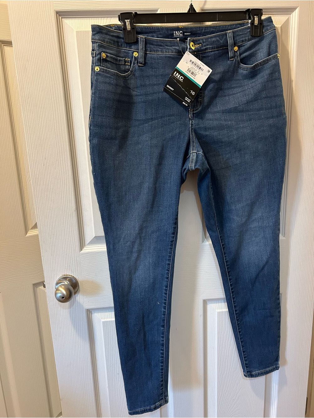INC International Concepts Size 16 Regular Mid-Rise Skinny Dark Wash Jeans NWT